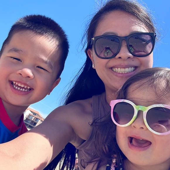 Meet your Posher, Cathy - Picture 3 of 3